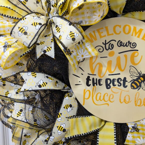 Front Door Decor, Bee Wreath, Summer Wreath, Home Decor, Gift, Bumble Bee Wreath - Picture 2 of 5